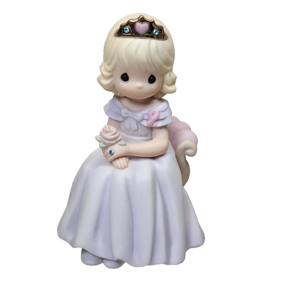 Precious Moments Figurine 115248 Your Love Reigns Forever In My Heart Lavender